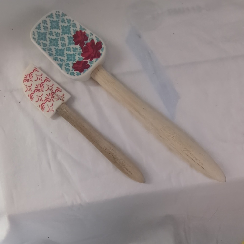 Pioneer Woman Floral Silicone Spatula Set, Red & Blue, Wooden Handles, 2-Piece